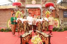Tampil Ekspresif dan Pukau Pengunjung Wimbakara PKB XLVI, Wali Kota Jaya Negara Apresiasi Duta Gender Wayang Denpasar Duta Gender Wayang Anak-Anak