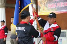 Lepas Kontingen Porjar Buleleng 2024, Pj Bupati Buleleng Harapkan Peningkatan Raihan Medali Kontingen Porjar Buleleng 2024