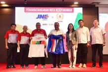 JNE dan KONI Menandatangani Nota Kesepahaman untuk Pengembangan Olahraga Nasional JNE KONI