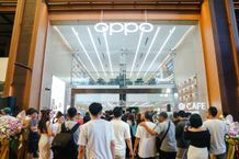 OPPO Experience Store Discovery Mall Bali Resmi Dibuka, Tawarkan Konsep Unik dengan Café dan Perpustakaan OPPO Experience Store Discovery Mall Bali