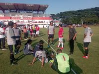Fun Mini Soccer, Bupati Gede Dana Cetak Dua Gol dalam Laga Melawan Wartawan Sepak Bola