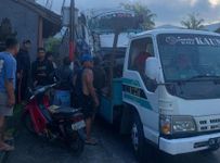 Sopir Mengantuk, Truk Pasir Tabrak Pagar Rumah di Jalur Talibeng Sopir Truk