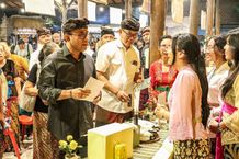 Wali Kota Jaya Negara Hadiri Puncak HUT Ke-42 Desa Dangin Puri Kauh, Apresiasi Kreativitas Masyarakat Bangun Dukung Pembangunan Kota HUT ke-42 Desa Dangin Puri Kauh