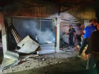 Pindahkan Bensin Sambil Merokok, Kios Warga Ludes Terbakar Kebakaran