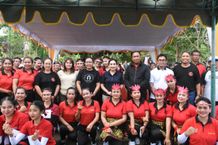 Ketua GOW Kota Denpasar Buka Lomba Senam Sicita di Kelurahan Peguyangan Lomba Senam Sicita