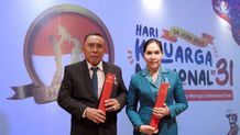 Sukses Tangani Stunting, Bupati dan Ketua TP PKK Jembrana Diganjar Penghargaan Manggala Karya Kencana dari BKKBN RI Penghargaan