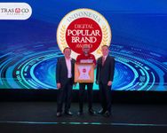Popular di Ranah Pengiriman, JNE Sabet Indonesia Digital Popular Brand Award 2024 JNE RAIH