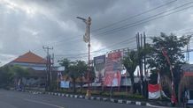 Penerangan LPJU Hias di Karangasem Kurang Terang, Lebih Berfungsi Sebagai Dekorasi Lampu