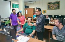 Wawali Arya Wibawa Tinjau Proses Verifikasi PPDB SMP di Kota Denpasar, Ingatkan Tim Teknis Bekerja Sesuai Juknis PPDB Online