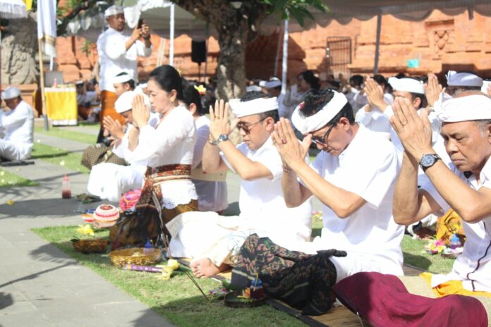 Hari Suci Saraswati