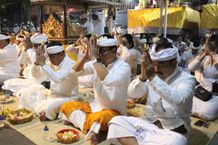 Pemerintah Kota Denpasar Laksanakan Persembahyangan Serangkaian Karya Pujawali Pedudusan Alit di Pura Luhur Candi Narmada Karya Pujawali Pedudusan Alit