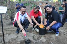 Aksi Bersih Sungai Meriahkan HUT Ke-24 LPM RI, Wali Kota Jaya Negara Rangkul Sinergi LPM Wujudkan Denpasar Bersih HUT ke-24 LPM RI