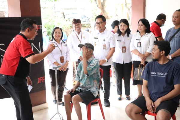 Pasar murah dan Safari Kesehatan