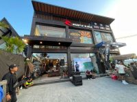 Ripcurl dan 4Ocean Kolaborasi Kumpulkan Sampah Plastik di Canggu, Hasilkan Karya Seni