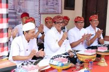 Bupati Sanjaya, Apresiasi Karya Dewa Yadnya Warga Desa Meliling dan Pohgending Dewa Yadnya