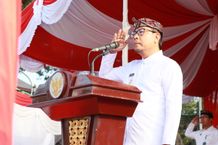 Bertindak Sebagai Inspektur Upacara Wawali Arya Wibawa Pimpin Apel HUT Ke-66 Provinsi Bali di Kota Denpasar Peringatan HUT ke-66 Provinsi Bali