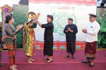 Sebagai Bentuk Konsistensi Kesenian dan Kebudayaan, Wawali Arya Wibawa Buka Gelar Budaya ST. Dwi Tunggal Banjar Menesa Puseh Pedungan Budaya