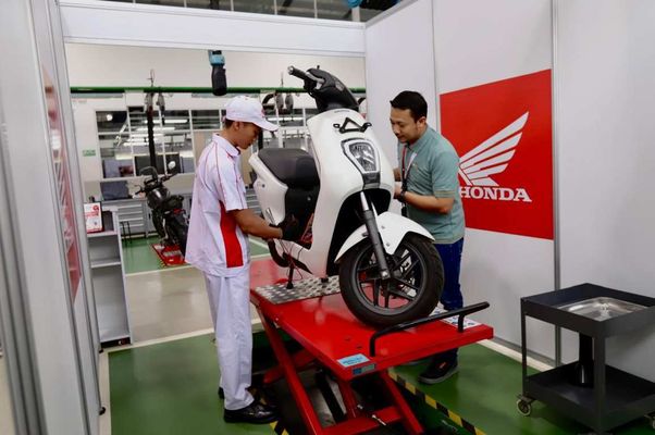 Motor Listrik Honda