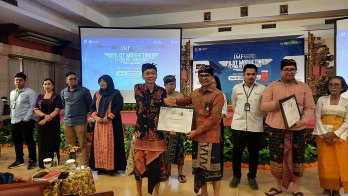 BaliPortalNews_ PLN RAIH PENGHARGAAN PLN RAIH PENGHARGAAN