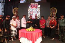 Sekda Alit Wiradana Buka Peguyangan Kaja Festival Peguyangan