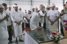Gedung Rice Milling Unit Perusahaan Daerah Pasar dan Pangan Mangu Giri Sedana Dipelaspas Rice
