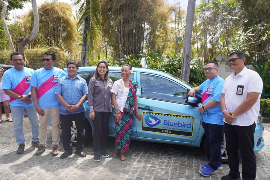 Bluebird Kampanye #TrueBlue