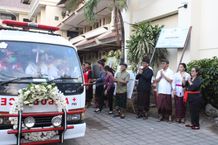 Wali Kota Jaya Negara Pimpin Pelepasan Jenazah I Gusti Agung Putera Dhyana di RSUD Wangaya Pelepasan Jenazah