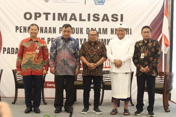 Sekda Alit Wiradana,