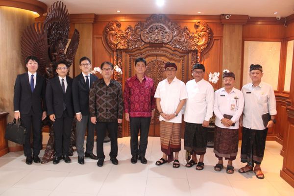 Kunjungan Kehormatan