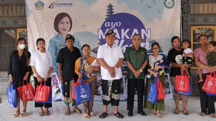 Gemar Makan Ikan Sejak Dini