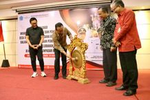 Wali Kota Jaya Negara Buka Sosialisasi Wawasan Kebangsaan dan Pengelolaan Desa Wisata Sosialisasi Wawasan Kebangsaan