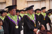 Bupati Bangli dan Wakil Bupati Bangli Sandang Gelar Magister Ilmu Komunikasi Bupati Bangli dan Wakil Bupati Bangli