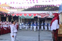 Upacara HUT Ke-79 RI di SD Islam Tabanan Diiringi Drumband Upacara HUT Ke-79 RI