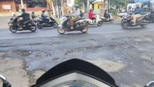 Safety Riding, Selalu #Cari_Aman Berkendara Keluar dari Gang Safety Riding