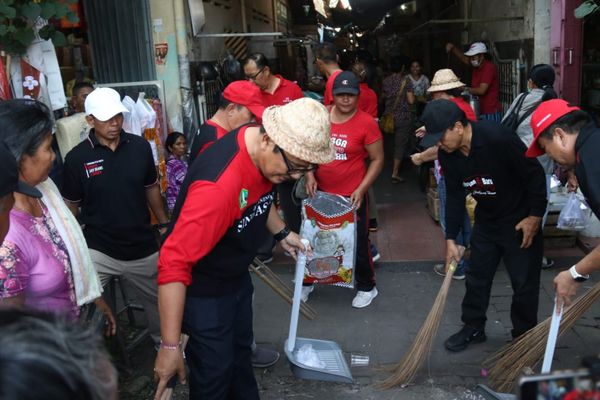 Bersih-Bersih Pasar Tabanan Bersih-Bersih Pasar Tabanan