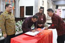 Bupati Tabanan Tandatangani Persetujuan Bersama Dalam Rapat Paripurna Ke-6 Masa Persidangan III Tahun 2024 Terhadap 2 Ranperda Ranperda