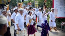 Rangkaian Karya Ngenteg Linggih, Bapenda Kota Denpasar Gelar Upacara Mendak Siwi Bapenda Dps
