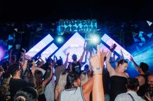 Dj Tigerlily beraksi di Rooftop Rapture Vol.2, Meriahkan Perayaan Anniversary Kuta Social Club ke-2 Dj Tigerlily