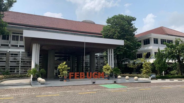 FEB UGM
