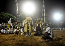 Meburu Desa Adat Panjer dan Mapajar Griya Delod Pasar, Dua Warisan Budaya Denpasar Yang Ditetapkan Jadi WBTB Indonesia Tahun 2024 Mapājar Griya Gede Delod