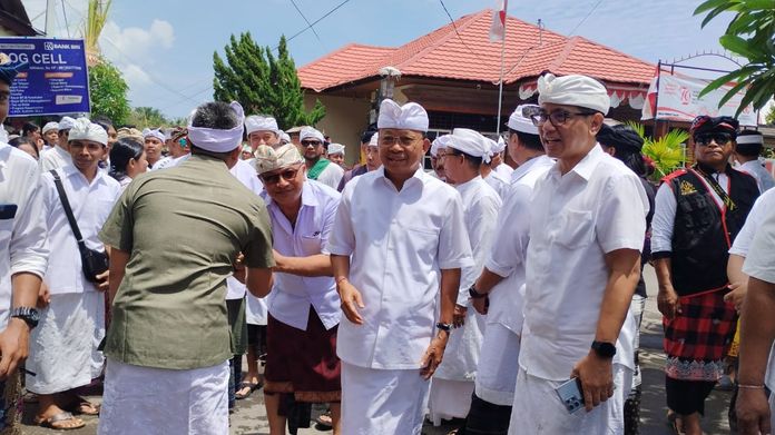 Wayan Koster Wayan Koster