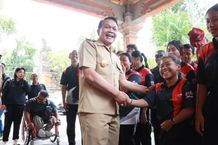 Perkuat Bali di Peparnas 2024, Pjs. Wali Kota Dewa Mahendra Lepas Atlet NPCI Denpasar Peparnas XVII 2024
