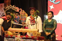 Dukung Keterlibatan Masyarakat Dalam Pelestarian Seni dan Budaya, Wali Kota Jaya Negara Tutup Pelaksanaan Dangri Kangin Festival Ke-7 Tahun 2024 Dangri Kangin Festival ke-7 Tahun 2024