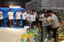 Jelang Hari Suci Galungan dan Kuningan, TPID Kota Denpasar Pantau Ketersediaan Beras di Gudang Bulog Pemantauan Stok Beras