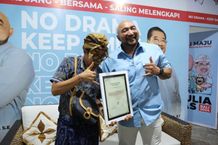 De Gadjah Teken Komitmen Siap Dikritik, Akan Angkat Kak Onyot Sebagai Duta Kritik Bali Kak Onyot