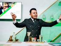 Inovasi ‘Roots to Flower’, Bartender Syrco BASÈ Aris Sanjaya Taklukkan Panggung Dunia Bartender