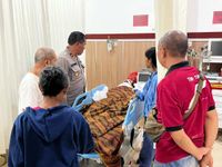 Siswa SMP Jatuh ke Selokan dan Hanyut Puluhan Meter, Berhasil Diselamatkan Warga Anyut