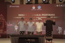 Debat Perdana Cabup dan Cawabup Kabupaten Badung Denat Publik Cabup dan Cawabup