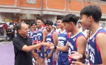 Pemain, Cheerleaders dan Penonton DBL 2024 Antusias Jumpa Wayan Koster, Teriakan Pak Yan Menggema Pak Yan