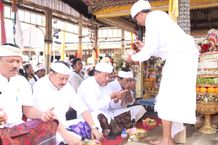 Pemkot Denpasar Ngaturang Bhakti Penganyar di Pura Tuluk Biyu Batur dan Pura Hulundanu Batur bhakti penganyar